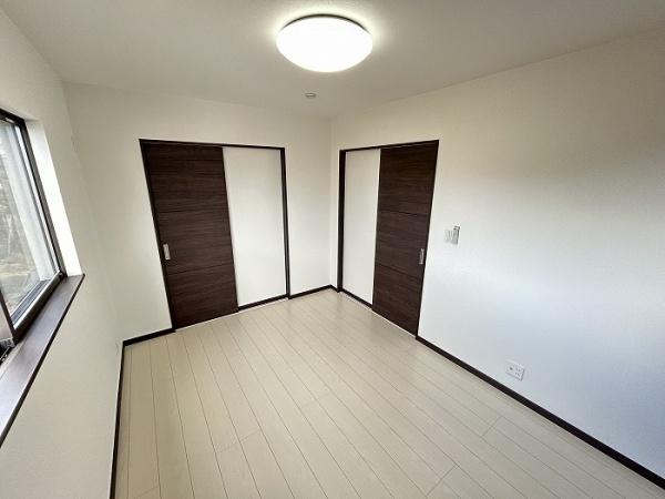 亀山市川崎町の中古一戸建て