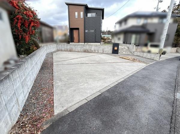 亀山市川崎町の中古一戸建て