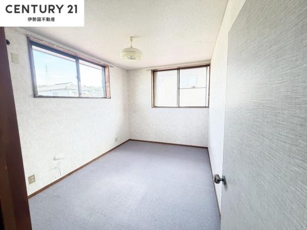 四日市市桜台３丁目の中古一戸建て