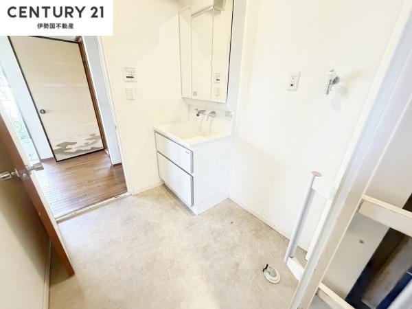 四日市市桜台３丁目の中古一戸建て