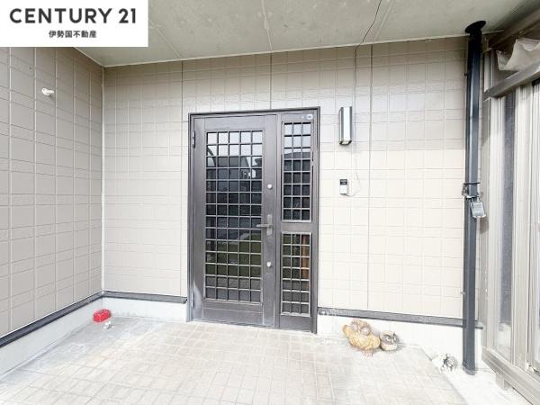 四日市市西富田３丁目の中古一戸建て