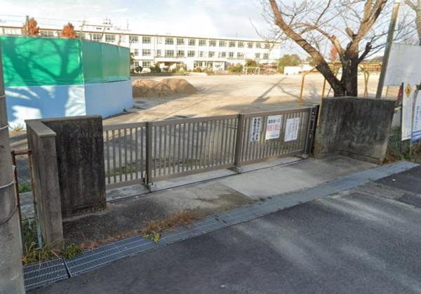 リナージュネクスジー四日市追分3丁目　第2期　1号棟(四日市市立泊山小学校)