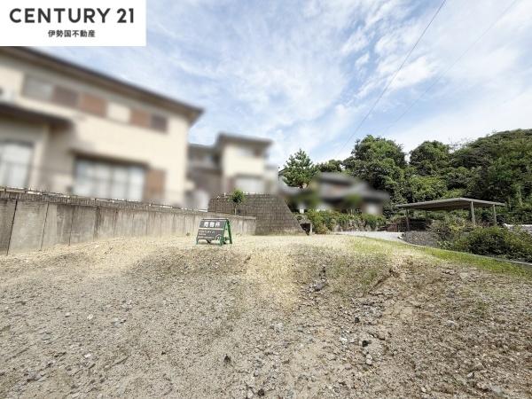 四日市市三滝台４丁目の土地