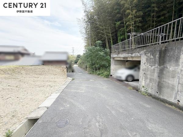 四日市市三滝台４丁目の土地
