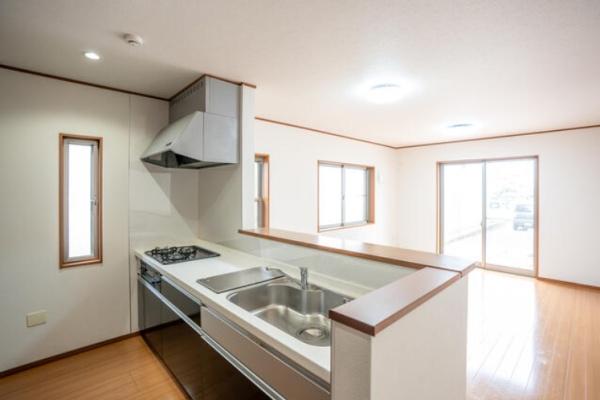 四日市市松寺２丁目の中古一戸建て