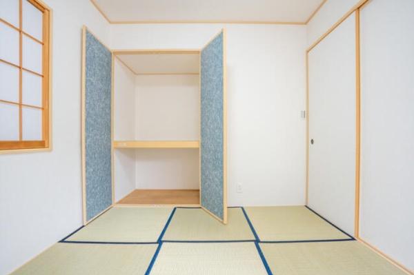 四日市市松寺２丁目の中古一戸建て