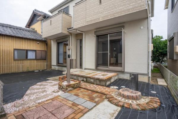 四日市市松寺２丁目の中古一戸建て