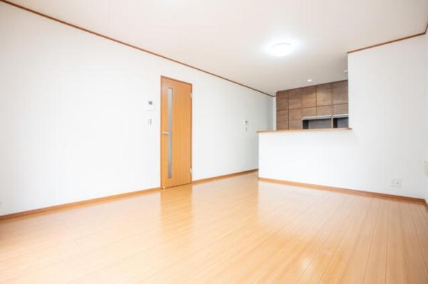 四日市市松寺２丁目の中古一戸建て