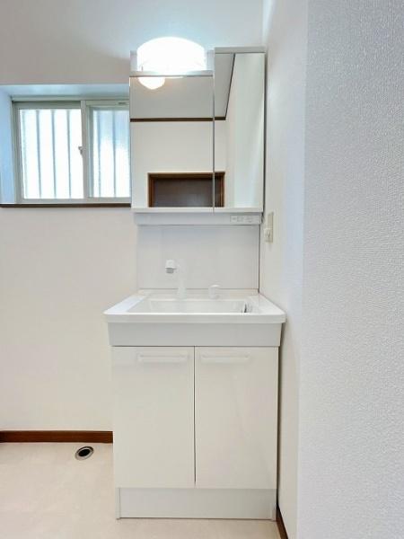 亀山市能褒野町の中古一戸建て