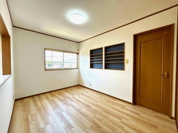 亀山市能褒野町の中古一戸建て