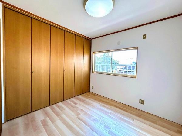 亀山市能褒野町の中古一戸建て