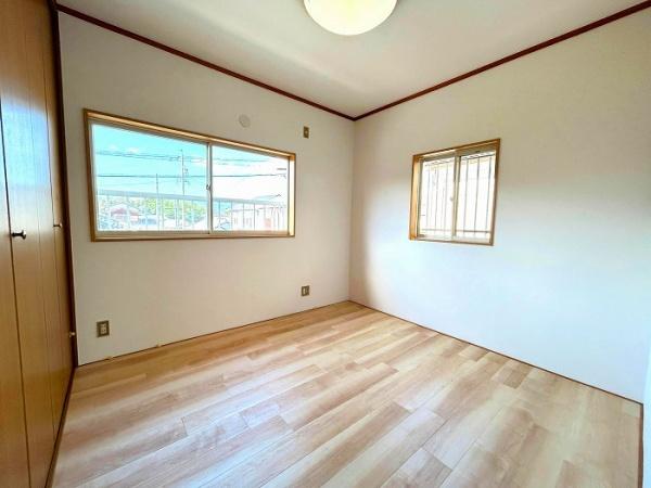 亀山市能褒野町の中古一戸建て