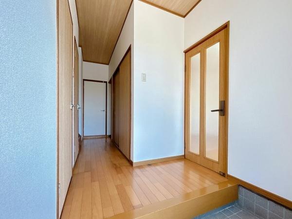 亀山市能褒野町の中古一戸建て