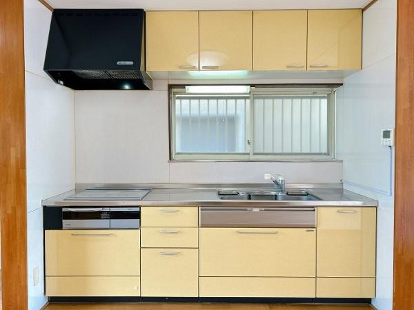 亀山市能褒野町の中古一戸建て
