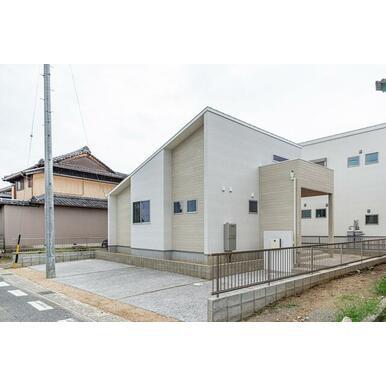 鈴鹿市算所５丁目の中古一戸建て