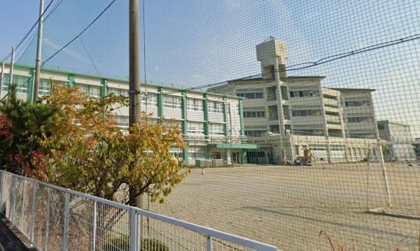 四日市市日永5丁目の土地(四日市市立日永小学校)