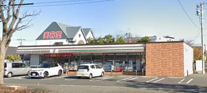 ナビハイツ新正S棟(セブンイレブン四日市十七軒町店)