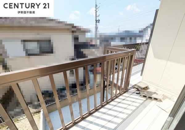 員弁郡東員町城山　中古戸建
