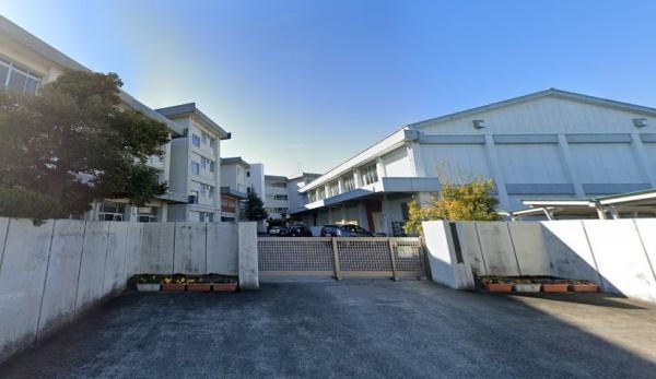 鈴鹿市白子4丁目の土地(鈴鹿市立鼓ケ浦中学校)