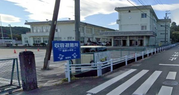 三重郡菰野町大字菰野の中古一戸建て(菰野町立菰野小学校)