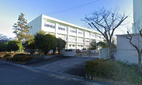 四日市市笹川５丁目の中古一戸建て(四日市市立笹川小学校)