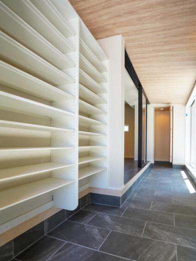 四日市市高花平１丁目の中古一戸建て