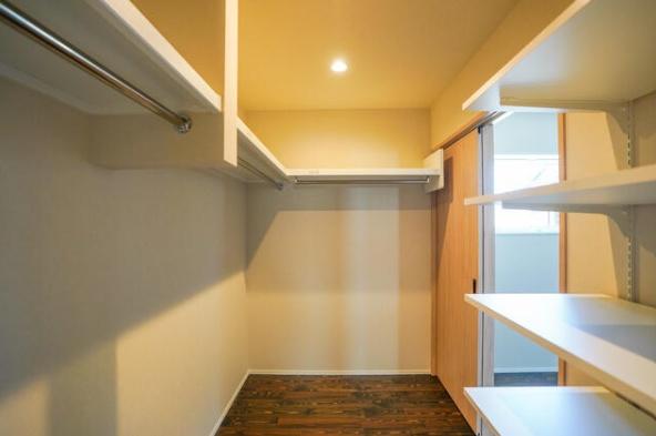 四日市市高花平１丁目の中古一戸建て