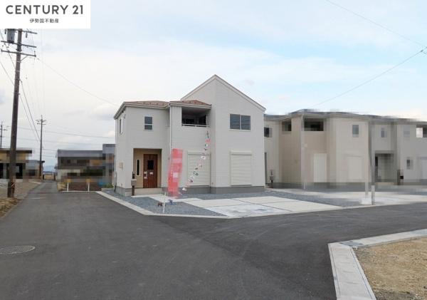 リーブルガーデンいなべ市大安町石榑東　１号棟
