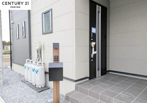 リーブルガーデンいなべ市大安町石榑東　４号棟