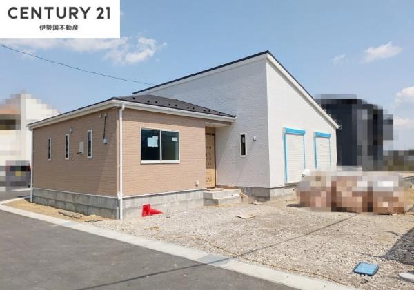 リーブルガーデンいなべ市大安町石榑東　５号棟