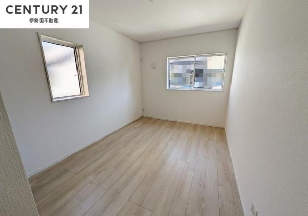 クレイドルガーデン菰野町永井　第5　1号棟