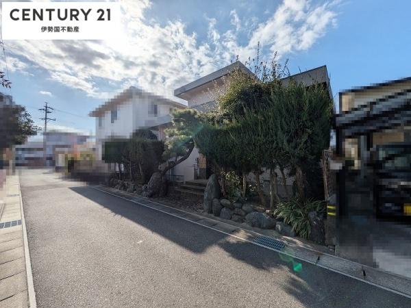 鈴鹿市寺家１丁目の中古一戸建て
