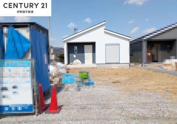 リーブルガーデン菰野町竹成第２　１号棟