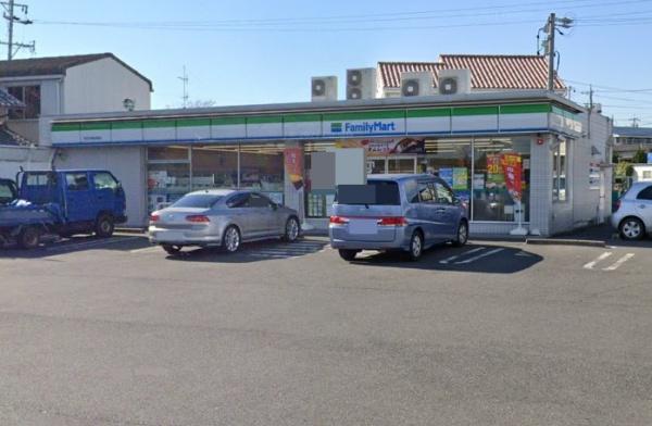 四日市市東坂部町の中古一戸建て(ファミリーマート四日市東坂部店)
