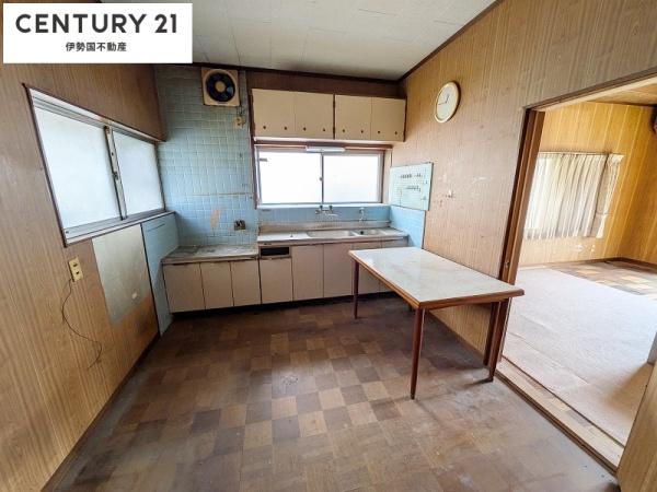 鈴鹿市肥田町488　中古戸建