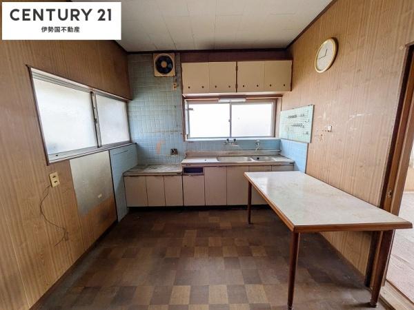 鈴鹿市肥田町488　中古戸建