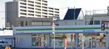ベルカーサ有楽 再生マンション(ファミリーマート桑名参宮通店)