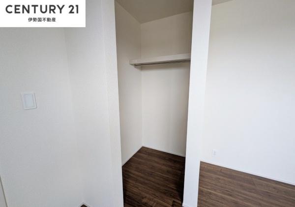 リーブルガーデンいなべ市員弁町上笠田第４　４号棟
