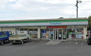 四日市市伊坂台3丁目の中古一戸建て(ファミリーマート桑名赤尾店)