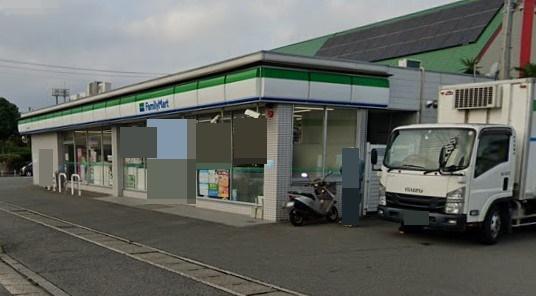 リーブルファイン四日市市塩浜 2号棟(ファミリーマート四日市楠町東店)