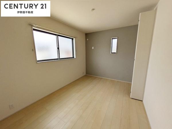 リーブルファイン長太新町第３　３号棟