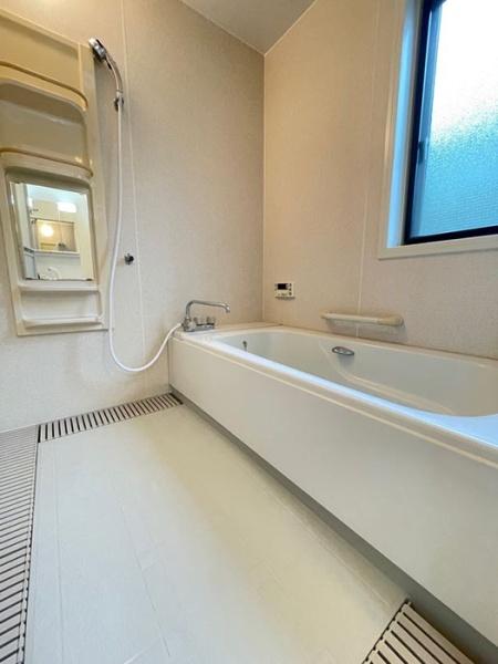 四日市市桜新町１丁目の中古一戸建て