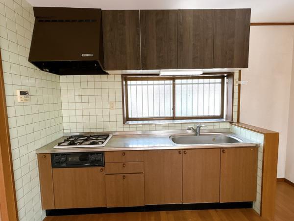 四日市市あさけが丘3丁目　中古戸建て