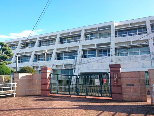 弥富市荷之上町六十人の土地(弥富市立弥富北中学校)