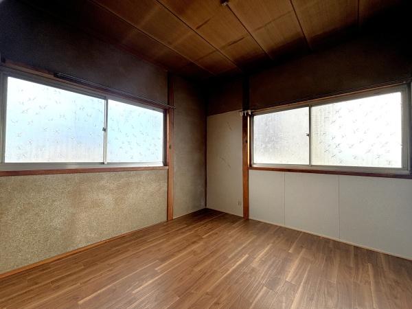 江南市小折本町白山　一戸建て