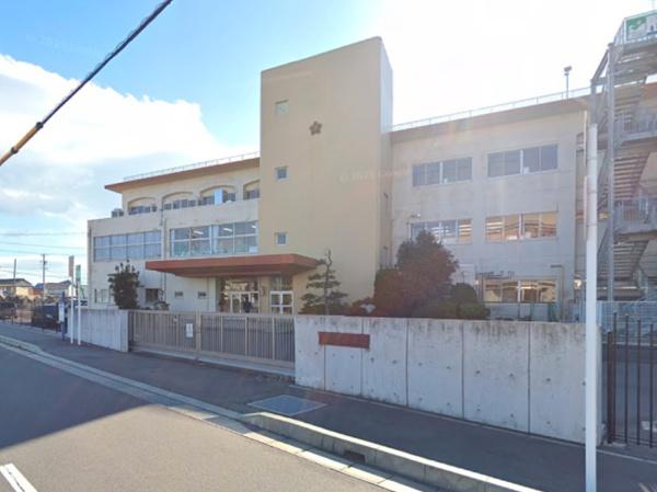 桑名郡木曽岬町大字見入辰高の土地(木曽岬町立木曽岬小学校)
