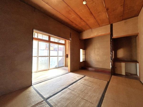 桑名郡木曽岬町大字見入辰高の中古一戸建て