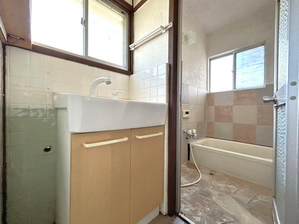 桑名郡木曽岬町大字見入辰高の中古一戸建て