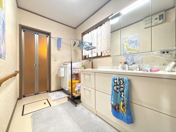 津島市唐臼町油田の中古一戸建て