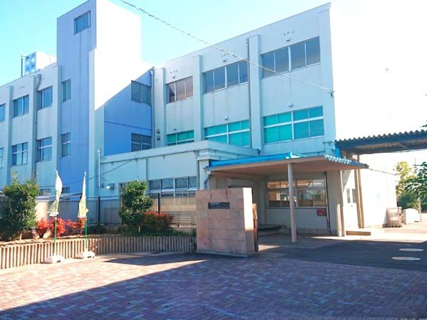 あま市新居屋八島の中古一戸建て(あま市立甚目寺中学校)